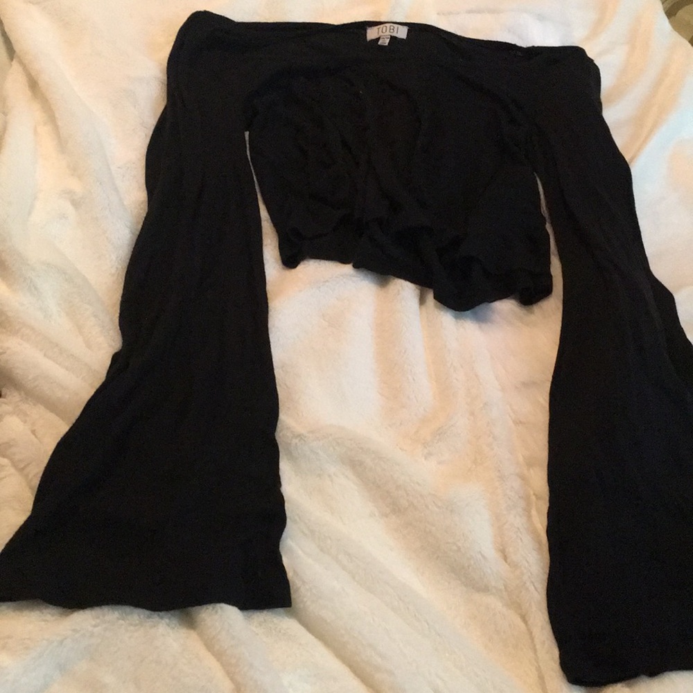 Bell sleeve crop top